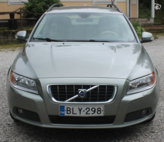 Volvo V70