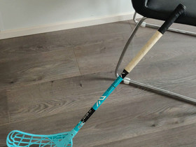 Salibandy Maila right 100-110cm pelaajalle, Pallopelit, Urheilu ja ulkoilu, Eurajoki, Tori.fi Salibandy Maila right 100-110cm pelaajalle, Pallopelit, Urheilu ja ulkoilu, Eurajoki, Tori.fi