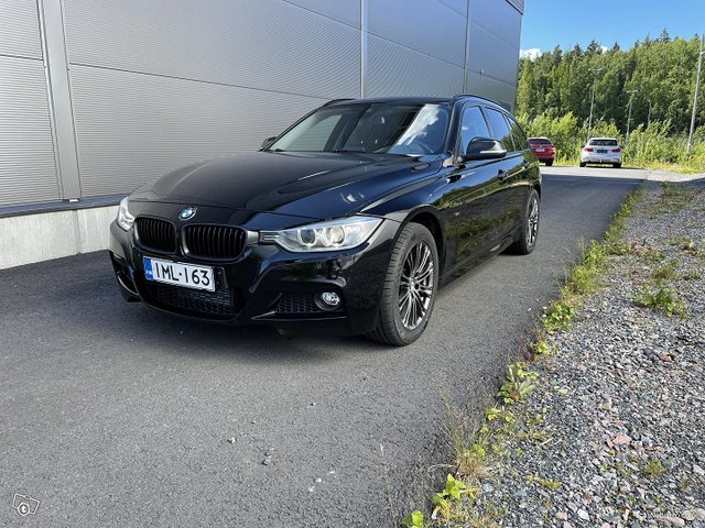 BMW 330