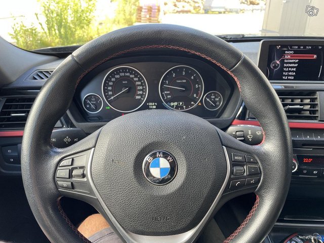 BMW 330 15