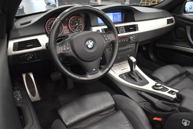 BMW 335 16
