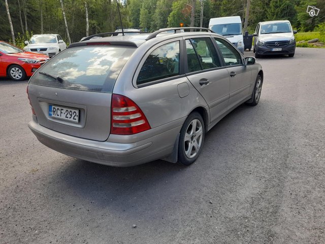Mercedes-Benz C 2