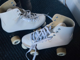 Roces White Classic Quad Rullaluistimet (38), Jääkiekko ja luistelu, Urheilu ja ulkoilu, Pori, Tori.fi Roces White Classic Quad Rullaluistimet (38), Jääkiekko ja luistelu, Urheilu ja ulkoilu, Pori, Tori.fi