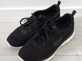 Skechers tennarit, Vaatteet ja kengät, Raisio, Tori.fi Skechers tennarit, Vaatteet ja kengät, Raisio, Tori.fi