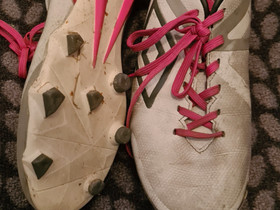 Umbro, Jalkapallo, Urheilu ja ulkoilu, Ulvila, Tori.fi Umbro, Jalkapallo, Urheilu ja ulkoilu, Ulvila, Tori.fi