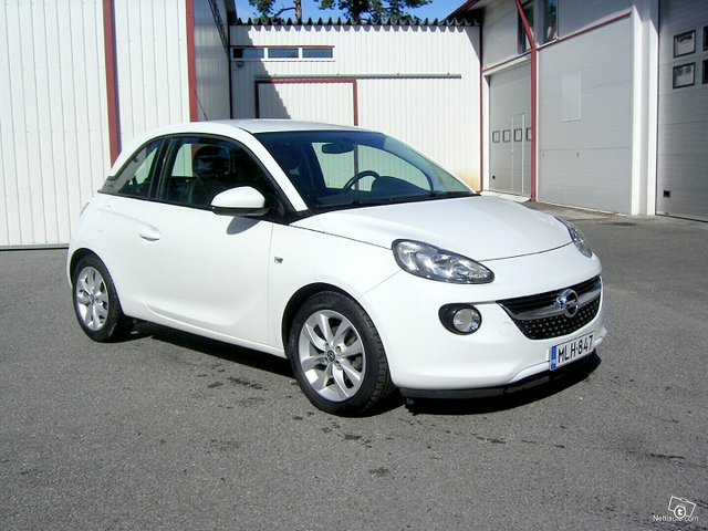 Opel Adam 4