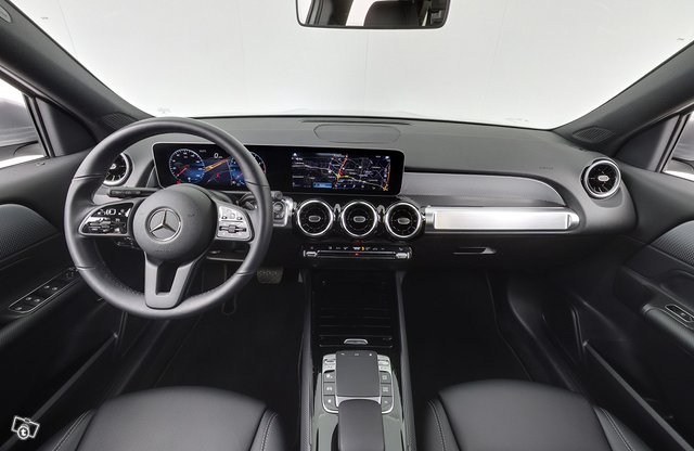 Mercedes-Benz GLB 9