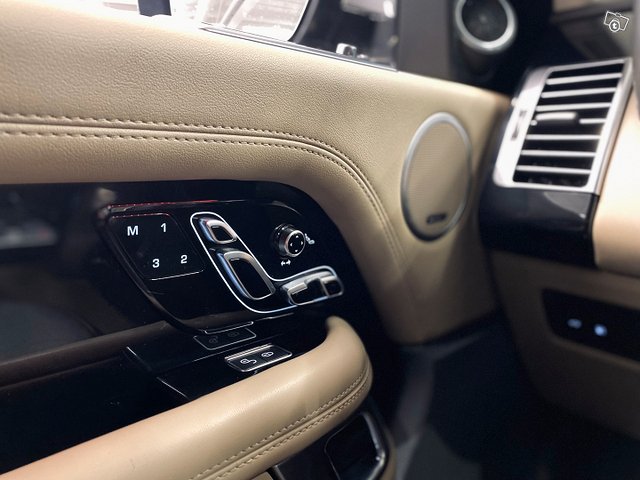 Land Rover Range Rover 16