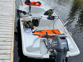 Suvi 4180 yamaha+20 4 tahti+venetraileri, Moottoriveneet, Veneet, Kajaani, Tori.fi Suvi 4180 yamaha+20 4 tahti+venetraileri, Moottoriveneet, Veneet, Kajaani, Tori.fi