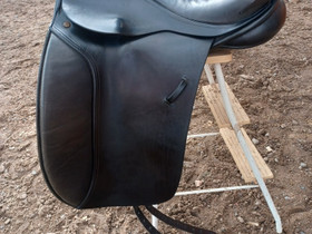 Cliff Bansby Kanter 17,5" / 4, Satulat ja varusteet, Hevoset ja hevosurheilu, Seinäjoki, Tori.fi Cliff Bansby Kanter 17,5" / 4, Satulat ja varusteet, Hevoset ja hevosurheilu, Seinäjoki, Tori.fi