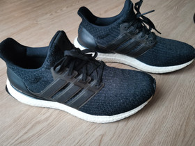Adidas Ultraboost, Juoksu ja lenkkeily, Urheilu ja ulkoilu, Kokkola, Tori.fi Adidas Ultraboost, Juoksu ja lenkkeily, Urheilu ja ulkoilu, Kokkola, Tori.fi