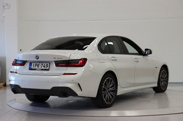 BMW 3-SARJA 5