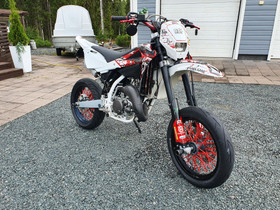 Husqvarna SM 125, Moottoripyörät, Moto, Rovaniemi, Tori.fi Husqvarna SM 125, Moottoripyörät, Moto, Rovaniemi, Tori.fi