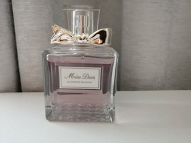 Misss Dior Blooming bouquet, Kauneudenhoito ja kosmetiikka, Terveys ja hyvinvointi, Lappeenranta, Tori.fi Misss Dior Blooming bouquet, Kauneudenhoito ja kosmetiikka, Terveys ja hyvinvointi, Lappeenranta, Tori.fi