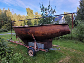 Puupurjevene + traileri, Purjeveneet, Veneet, Nurmijärvi, Tori.fi Puupurjevene + traileri, Purjeveneet, Veneet, Nurmijärvi, Tori.fi