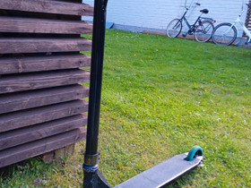 Scootti, Rullaluistelu ja skeittaus, Urheilu ja ulkoilu, Kempele, Tori.fi Scootti, Rullaluistelu ja skeittaus, Urheilu ja ulkoilu, Kempele, Tori.fi