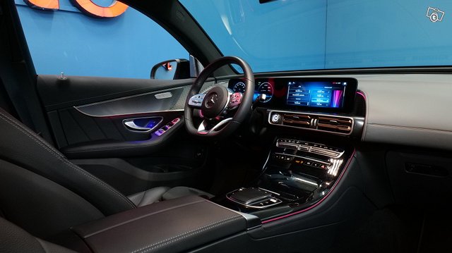 MERCEDES-BENZ EQC 21