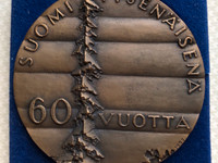 Suomi itsenäisenä 60 vuotta- mitali