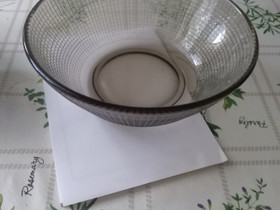Tarbeklaas jälkiruokakulhot, Tarjoiluastiat, Keittiötarvikkeet ja astiat, Pori, Tori.fi Tarbeklaas jälkiruokakulhot, Tarjoiluastiat, Keittiötarvikkeet ja astiat, Pori, Tori.fi