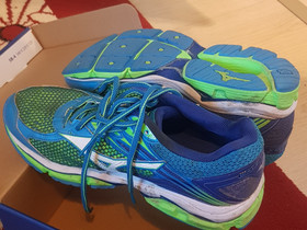 Mizuno Wave Enigma 6 koko 44, Juoksu ja lenkkeily, Urheilu ja ulkoilu, Ilmajoki, Tori.fi Mizuno Wave Enigma 6 koko 44, Juoksu ja lenkkeily, Urheilu ja ulkoilu, Ilmajoki, Tori.fi