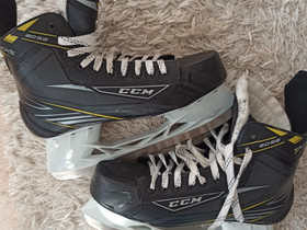 CCM hokkarit, Jääkiekko ja luistelu, Urheilu ja ulkoilu, Kouvola, Tori.fi CCM hokkarit, Jääkiekko ja luistelu, Urheilu ja ulkoilu, Kouvola, Tori.fi