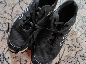 Sisäpelikengät 41 mywear, Pallopelit, Urheilu ja ulkoilu, Imatra, Tori.fi Sisäpelikengät 41 mywear, Pallopelit, Urheilu ja ulkoilu, Imatra, Tori.fi