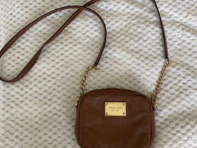 Michael Kors crossbody nahkaa, Laukut ja hatut, Asusteet ja kellot, Orimattila, Tori.fi Michael Kors crossbody nahkaa, Laukut ja hatut, Asusteet ja kellot, Orimattila, Tori.fi