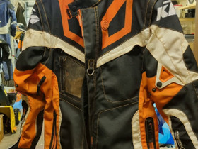 KTM ajotakki ym. juniori koko, Ajoasut, kengät ja kypärät, Mototarvikkeet ja varaosat, Parikkala, Tori.fi KTM ajotakki ym. juniori koko, Ajoasut, kengät ja kypärät, Mototarvikkeet ja varaosat, Parikkala, Tori.fi