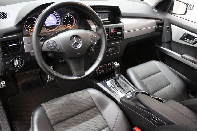 Mercedes-Benz GLK 10