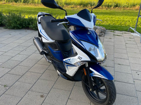 Kymco Super 8, 4-tahti, vain reilut 4tkm ajettu!, Skootterit, Moto, Vimpeli, Tori.fi Kymco Super 8, 4-tahti, vain reilut 4tkm ajettu!, Skootterit, Moto, Vimpeli, Tori.fi