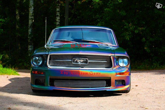 Ford Mustang 9