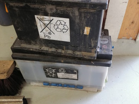 Akkuja ja rautaromua, Lisävarusteet ja autotarvikkeet, Auton varaosat ja tarvikkeet, Vantaa, Tori.fi Akkuja ja rautaromua, Lisävarusteet ja autotarvikkeet, Auton varaosat ja tarvikkeet, Vantaa, Tori.fi