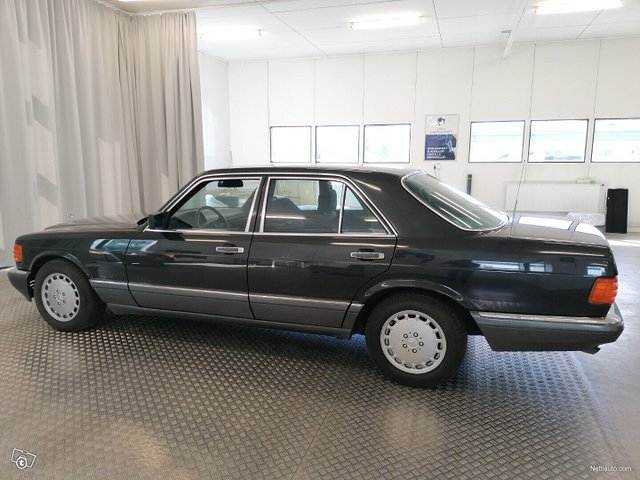 Mercedes-Benz 260 10