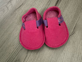Crocs töppöset, Lastenvaatteet ja kengät, Kajaani, Tori.fi Crocs töppöset, Lastenvaatteet ja kengät, Kajaani, Tori.fi