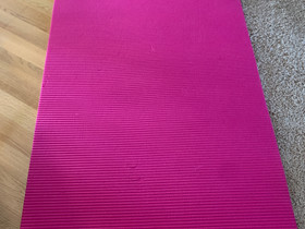 Jumppamatto 102x185x3cm, Kuntoilu ja fitness, Urheilu ja ulkoilu, Seinäjoki, Tori.fi Jumppamatto 102x185x3cm, Kuntoilu ja fitness, Urheilu ja ulkoilu, Seinäjoki, Tori.fi