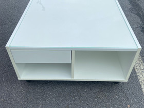 Ikea sohvapöytä, Pöydät ja tuolit, Sisustus ja huonekalut, Seinäjoki, Tori.fi Ikea sohvapöytä, Pöydät ja tuolit, Sisustus ja huonekalut, Seinäjoki, Tori.fi