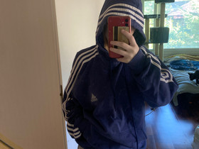 Adidas, Vaatteet ja kengät, Pori, Tori.fi Adidas, Vaatteet ja kengät, Pori, Tori.fi
