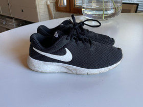 Nike tanjun lenkkarit 35,5, Lastenvaatteet ja kengät, Heinola, Tori.fi Nike tanjun lenkkarit 35,5, Lastenvaatteet ja kengät, Heinola, Tori.fi