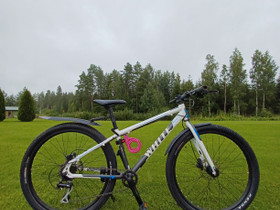 White maastopyörä 26 tuumainen laadukas, Maastopyörät, Polkupyörät ja pyöräily, Ilmajoki, Tori.fi