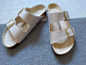 Birkenstock pistokkaat, Vaatteet ja kengät, Karijoki, Tori.fi Birkenstock pistokkaat, Vaatteet ja kengät, Karijoki, Tori.fi