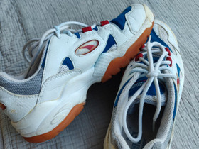 Puma sisäpelikengät 40,5, Pallopelit, Urheilu ja ulkoilu, Tampere, Tori.fi Puma sisäpelikengät 40,5, Pallopelit, Urheilu ja ulkoilu, Tampere, Tori.fi