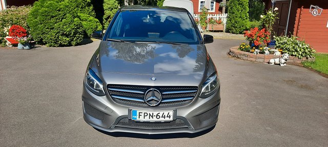 Mercedes-Benz B-sarja, kuva 1