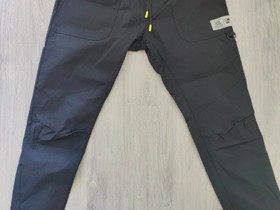 Tommy Hilfiger housut, Vaatteet ja kengät, Pori, Tori.fi Tommy Hilfiger housut, Vaatteet ja kengät, Pori, Tori.fi