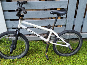 BMX pyörä Rixe Pro BX 2.0, Lasten pyörät, Polkupyörät ja pyöräily, Lieksa, Tori.fi BMX pyörä Rixe Pro BX 2.0, Lasten pyörät, Polkupyörät ja pyöräily, Lieksa, Tori.fi