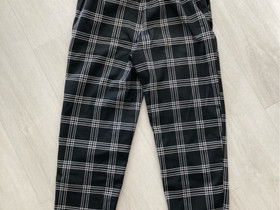 H&M Divided housut, koko 34, Vaatteet ja kengät, Seinäjoki, Tori.fi H&M Divided housut, koko 34, Vaatteet ja kengät, Seinäjoki, Tori.fi