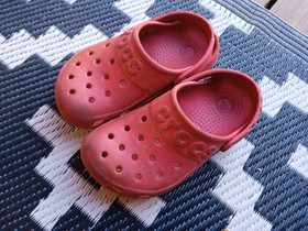 Crocs sandaalit 28-29, Lastenvaatteet ja kengät, Joensuu, Tori.fi Crocs sandaalit 28-29, Lastenvaatteet ja kengät, Joensuu, Tori.fi