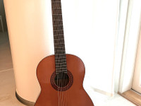 Yamaha C40 akustinen kitara