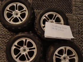 Rc auton renkaat Traxxas revo, Pelit ja muut harrastukset, Paimio, Tori.fi Rc auton renkaat Traxxas revo, Pelit ja muut harrastukset, Paimio, Tori.fi
