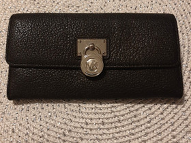 Michael Kors Hamilton lompakko, Muut asusteet, Asusteet ja kellot, Helsinki, Tori.fi Michael Kors Hamilton lompakko, Muut asusteet, Asusteet ja kellot, Helsinki, Tori.fi
