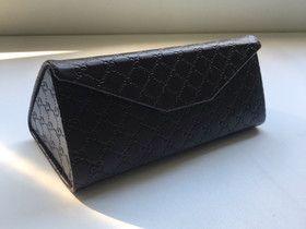 Gucci silmälasikotelo, Muut asusteet, Asusteet ja kellot, Lappeenranta, Tori.fi Gucci silmälasikotelo, Muut asusteet, Asusteet ja kellot, Lappeenranta, Tori.fi